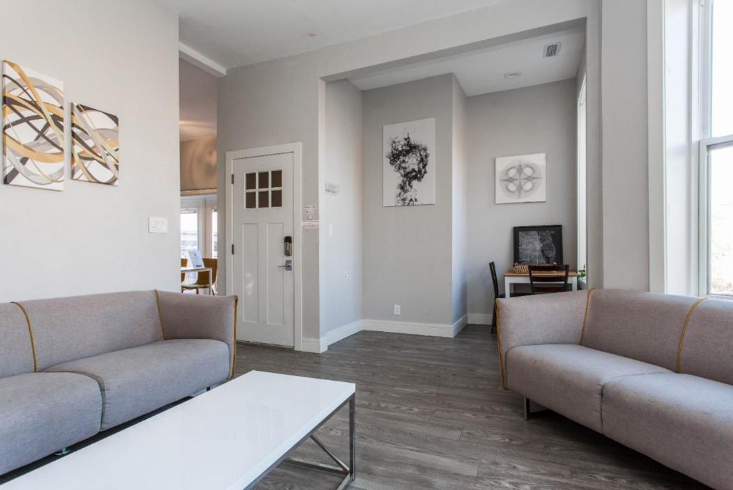 The Double Play - 1 Min Walk To Wrigley! Spacious 2Br - Perfect For Cubs Fans! Chicago Dış mekan fotoğraf