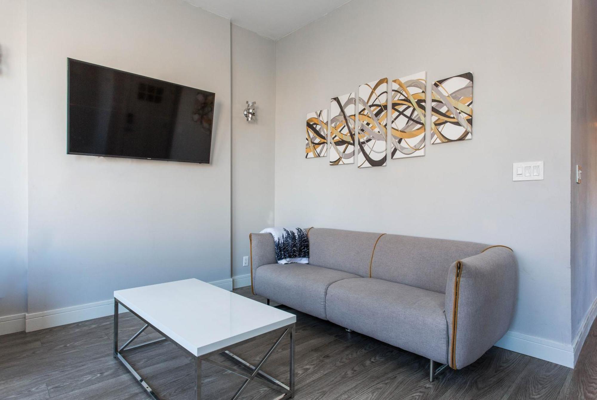 The Double Play! 1 Min Walk To Wrigley - 2Br - Perfect For Cubs Fans Daire Chicago Dış mekan fotoğraf