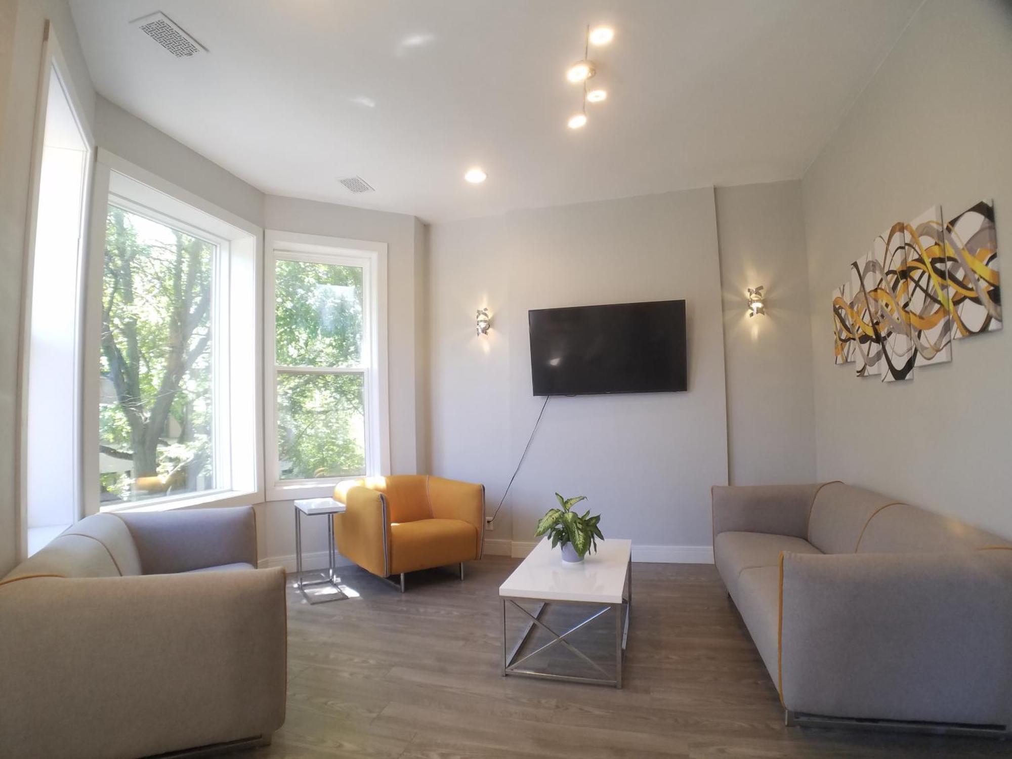 The Double Play - 1 Min Walk To Wrigley! Spacious 2Br - Perfect For Cubs Fans! Chicago Dış mekan fotoğraf